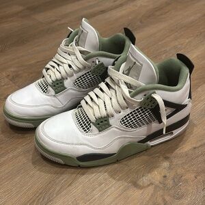 Seafoam Jordan 4s